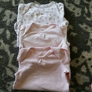 Bundle of Baby Gap Onesies 18-24 Month